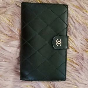 AUTHENTIC CHANEL WALLET